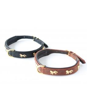 HB Collier Chevaux. --- Collier en cuir de luxe, meneé, avec des chevaux en laiton en 2 couleurs.