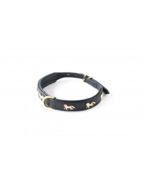 HB Collier Chevaux. --- Collier en cuir de luxe, meneé, avec des chevaux en laiton en 2 couleurs.