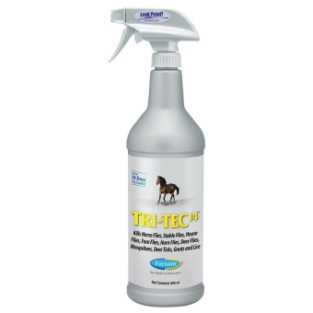 Farnam Tri-Tec 14.    Protezione dagli insetti a lunga durata, protegge il tuo cavallo da sei tipi di mosche pungenti e fastidiose, oltre a moscerini e calabroni.
